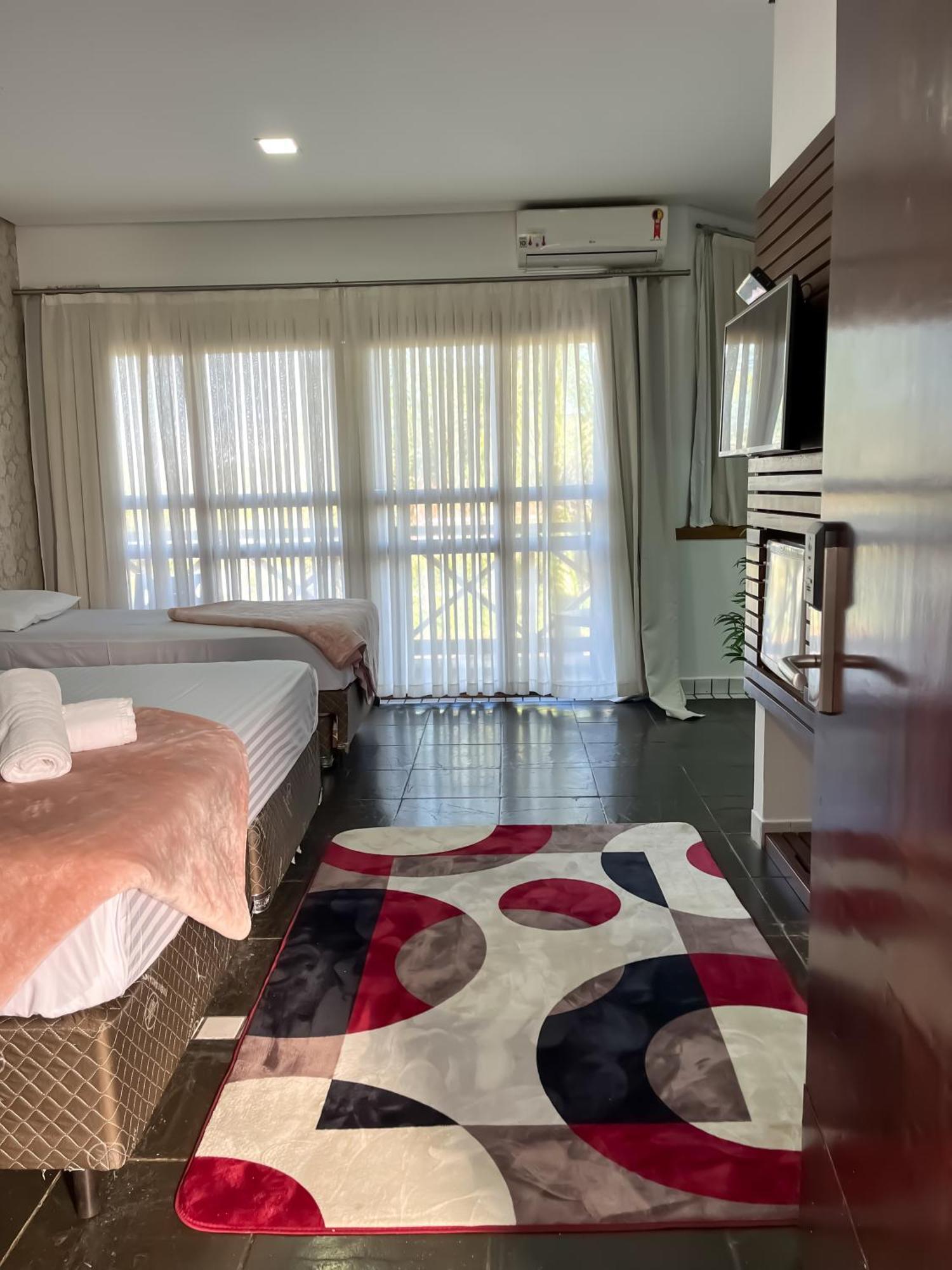 Park Hotel Modelo Пинялзиньо Екстериор снимка